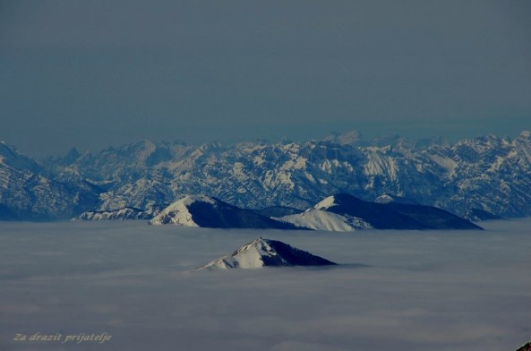 14 Na drugi strani Padske nižine, so nastali novi otoki