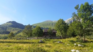 Koča na planini kuhinja