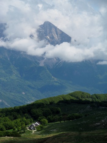 Pogled nad planino Božco na Krn 16.05.2015