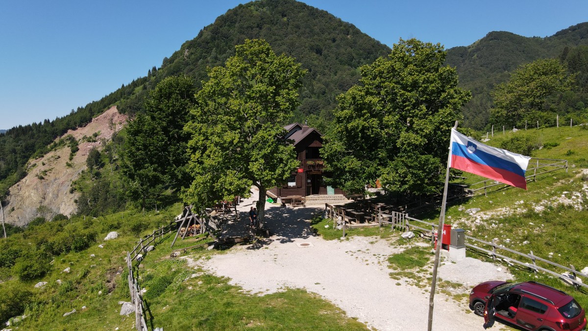 Koča na planini Kuhinja